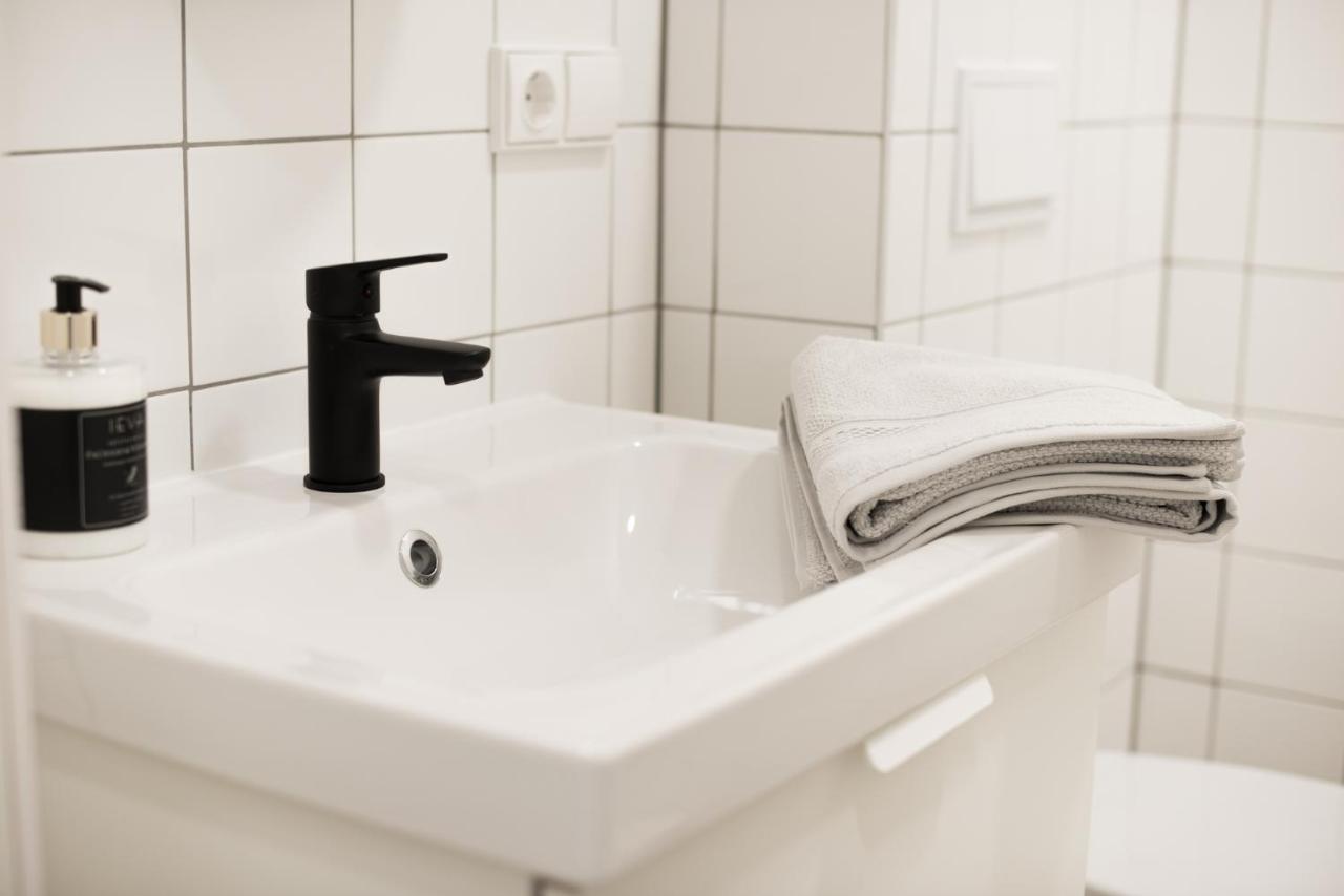 Studio Apartment In Laisves Aleja Каунас Екстер'єр фото